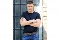 Glumac Vuk Kostić za “Glas Srpske”: Ne smijemo zaboraviti heroje koji su se borili za nas