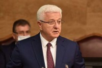 Premijer Marković najavio protjerivanje sveštenika SPC iz Crne Gore