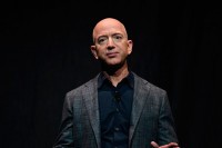 Bezos, Mask, Zakerberg i Gejts zajedno "lakši" za 25 milijardi