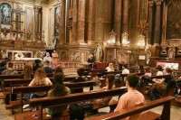 Torino: Nema klupa za đake, školska nastava u crkvi