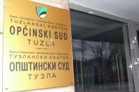 Tuzla: Dvojac osumnjičen za prebijanje i prijetnje svjedoku idu u pritvor