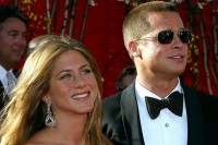 Bred Pit i Dženifer Aniston razmenili nežnosti: “Tako si seksi” VIDEO