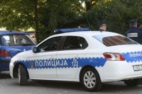 Dvojica uhapšena zbog vrijeđanja policajaca, jedan ostao bez automobila