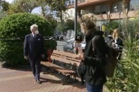 Италија: Градоначелник покраден у директном ТВ преносу ВИДЕО