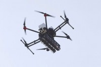 Кинези приказали нову технологију: Рој дронова слама непријатељску одбрану VIDEO