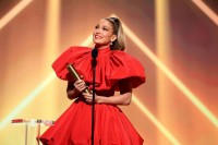 People's Choice Awards: Dženifer Lopez proglašena ikonom 2020. godine, plakala od sreće