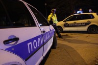 Два возача лакше повријеђена у судару три аутомобила