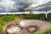 Srušio se veliki radijski teleskop u Portoriku