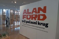 У Музеју Југославије у Београду отворена изложба "Алан Форд трчи почасни круг"
