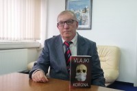 Emil Vlajki, književnik, o svom novom romanu: Od sada će se govoriti da je čovjek čovjeku korona
