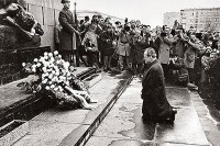 Prije 50 godina, Vili Brant na koljenima pred žrtvama nacizma