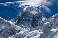 Mont Everest viši nego što se mislilo