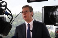 Vučić: Srbija spremna da pomogne Hrvatskoj