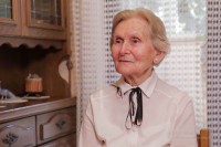 Даница Шмиц у 83 години помаже суграђанима