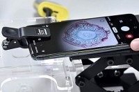 Тајландски универзитет претвара старе мобителе у микроскопе за студенте