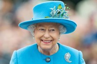Британска краљица тражи водитеља Инстаграм профила, плата одлична