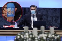 Andrej Plenković na ambalaži Vegete