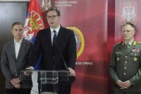 Vučić: Slijede ulaganja u vojsku