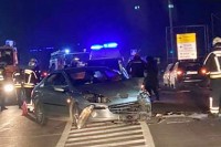 Четворо повријеђено у судару