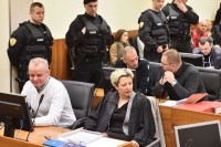 Суђење за убиство Крунића: Тужилаштво црно-бијелим снимцима доказује црвену боју "корсе"