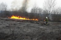 За пет дана 12 пожара на отвореном, погинула једна особа