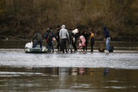 Hapšenja u Zvorniku i Srbiji: Preko Drine prokrijumčarili više od 100 migranata