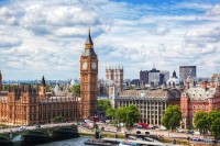 Engleska: Kazna od 5.000 funti za putovanje u inostranstvo