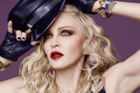 Мадона у паничном страху од короне - послуга има стриктна наређења