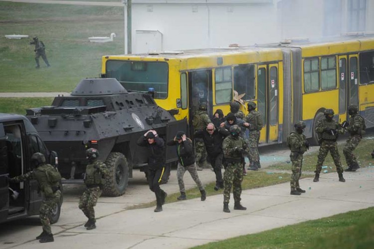 На здруженој тактичкој вјежби учествовало је око 1.500 припадника Војске и полиције Србије