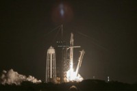 SpaceX поставио нови рекорд, ракета Falcon 9 лансирана и спуштена десети пут