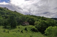 Sutra nestabilno, poslije podne moguća kiša