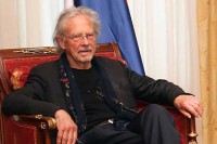 Handke: Volim ljude, a ne geopolitiku