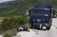 U teškoj nesreći kod Stoca poginuo motorista