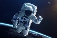 Kosmonauti u svemirskoj šetnji