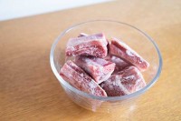 Odleđivanje mesa na sobnoj temperaturi tokom ljeta može biti rizično