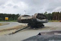 Ruski vojnici prevrnuli 40 tona težak tenk