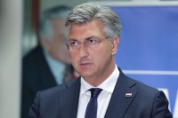 Plenković o Tesli: Nikome ništa ne uzimamo