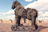 Археолози у Турској пронашли остатке необичног облика: Тројански коњ стваран