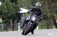Вожња мотоцикла на високим температурама