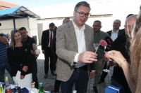 Vučić: Ne znam za nove mere, jedva čekam treću dozu