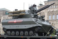 Русија представила борбене роботе који могу уништавати тенкове