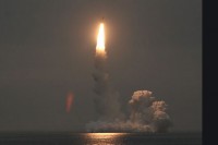 Rusija testirala raketu „Bulava“ sa nuklearne podmornice u Bijelom moru
