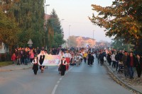 Defileom ulicama Derventom i koncertom završeno "bosiljkovanje"