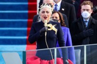 Lejdi Gaga otkrila da je na Bajdenovoj inauguraciji nosila haljinu otpornu na metke