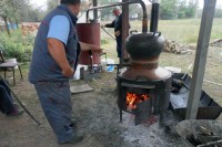 Vlada FBiH ograničava proizvodnju rakije na 20 litara godišnje za fizička lica