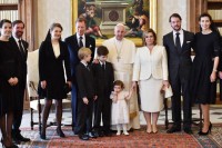 Samo 7 žena na svijetu može da nosi bijelo pred Papom
