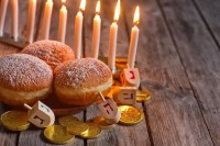 Zvaničnici čestitali Hanuku: Praznik svjetlosti da bude podsticaj svima da pomažu jedni drugima