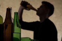 Klub liječenih alkoholičara pokrenuo uslugu savjetovanja za roditelje i djecu: Pomoć za tinejdžere u vrtlogu zavisnosti