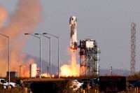 Uspješan let rakete Džefa Bezosa sa šest putnika