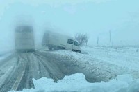 Широм Србије снијег, проблеми са струјом и у саобраћају